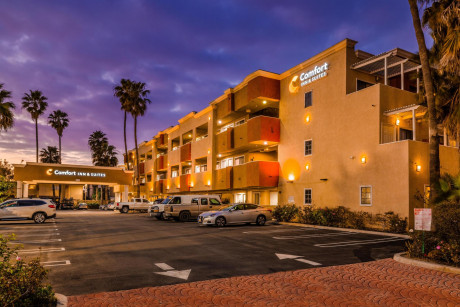 Comfort Inn & Suites Huntington Beach - Exterior
